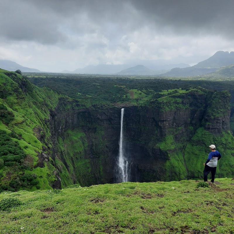 Aadrai Jungle waterfall