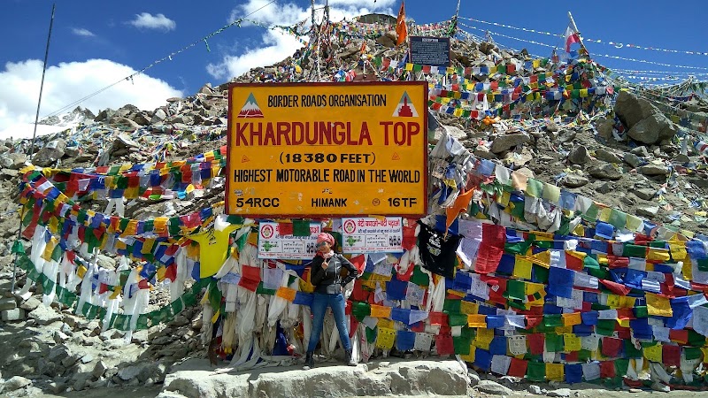 Khardungla La Pass signboard at 17,582 ft