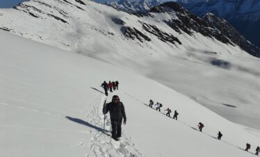 bali-pass-trek-difficulty-snow-crossing
