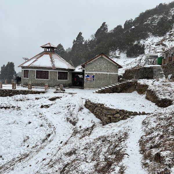khaliya-top-trek-winter-snow-munsiyari