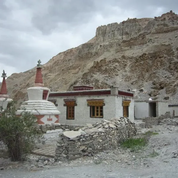 markha-valley-trek-village